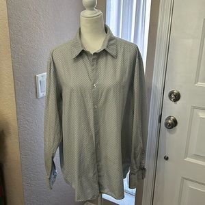 Liz Claiborne 100% cotton dress shirt